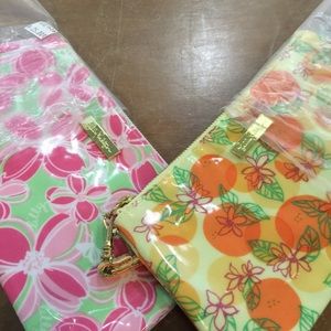 - 💕sale New Lilly Pulitzer wristlets
